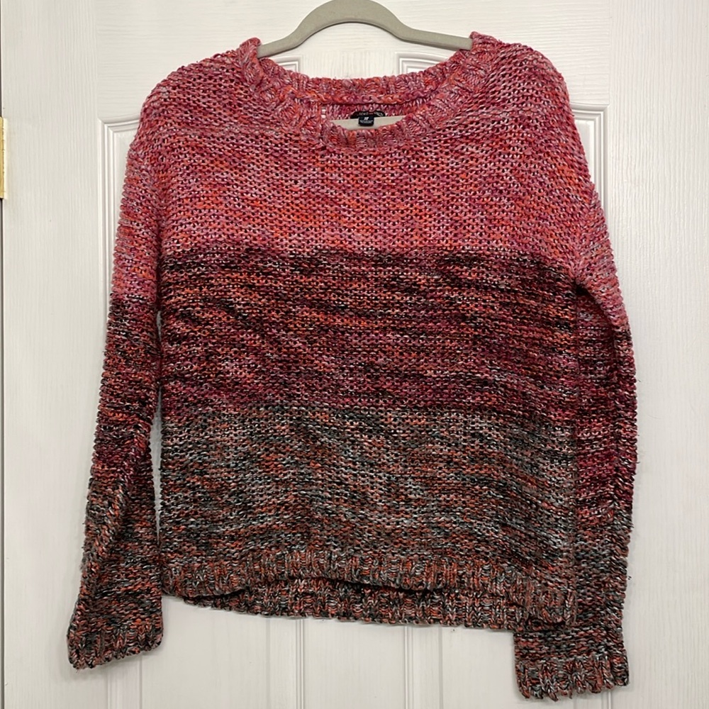 💛 Size medium well loved sweater 💛